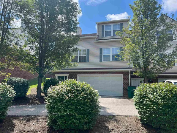 900 Oaktree Blvd, Christiansburg, VA 24073