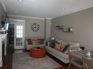 504 Lexington Ln, Rolling Meadows, IL 60008