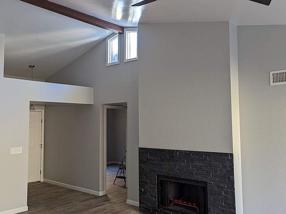 3rd image of 1247 E Bluebell Ln