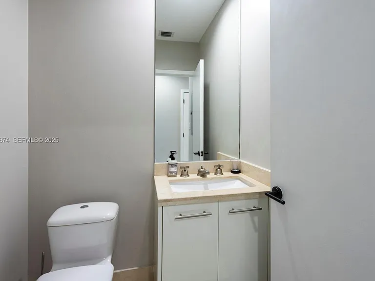 6799 Collins Ave #507 — Photo 5