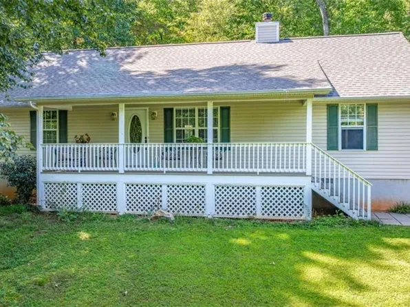 11 Lake Trl, Dahlonega, GA 30533