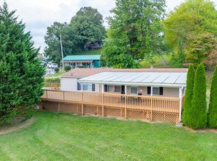 191 Lake Emory Rd, Franklin, NC 28734