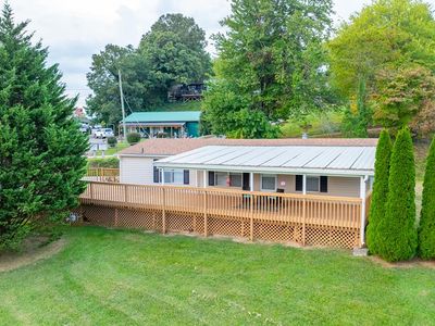 191 Lake Emory Rd, Franklin, NC, 28734