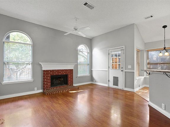 5th image of 1225 Hershey Ln