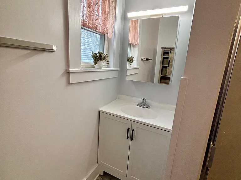 17 Main St #1 — Photo 16