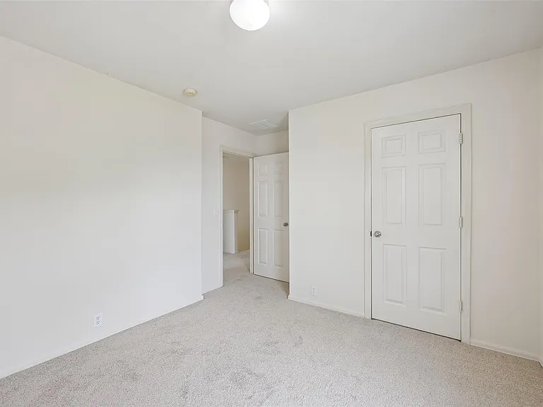 364 Hometown Pkwy — Photo 23