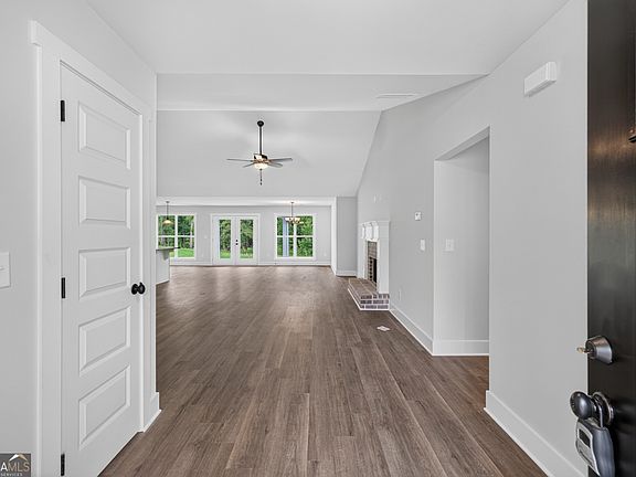 3rd image of 73 Altamaha Dr #12