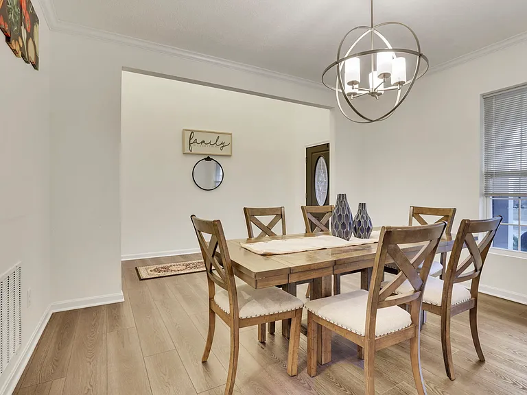 694 Dewmar Dr — Photo 8