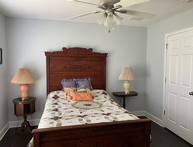 5th image of 159 SW Groveland Ct