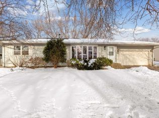 2085 Jade Ln, Eagan, MN 55122