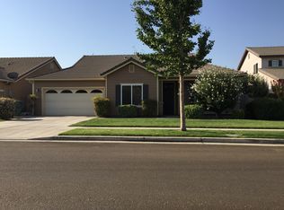 325 W Elkhorn Ave, Visalia, CA 93277