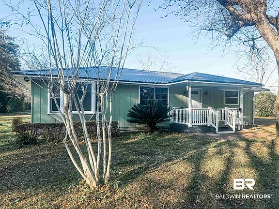 2nd image of 19825 Chestnut Dr N