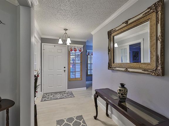 4th image of 2424 Woody Trace Ln