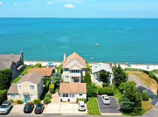 (Undisclosed Address), Hampton Bays, NY 11946