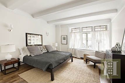 4th image of 317 W 89th St APT 1EF