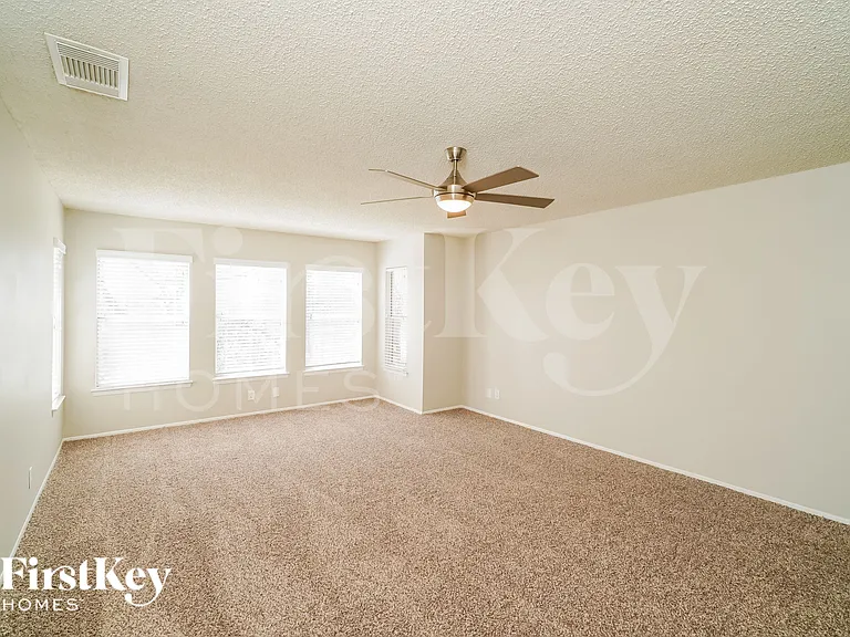 14219 N Hills Village Dr — Photo 9