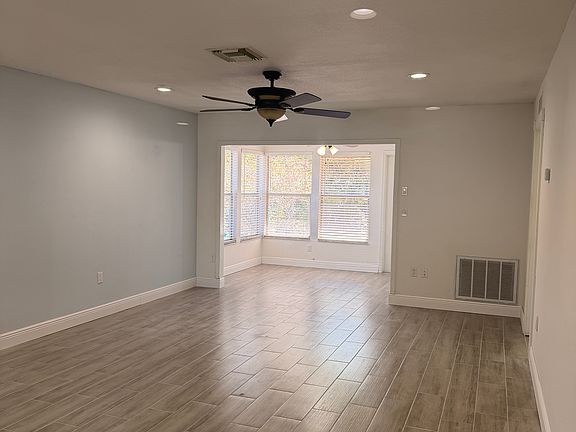 3rd image of 2140 Corbin Pl APT B