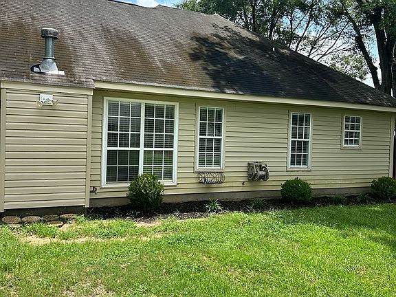3rd image of 201 Belton Dr
