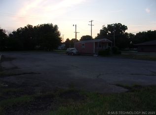 1159 N York St, Muskogee, OK 74403