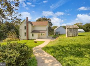 332 S Crossroads Rd, Lykens, PA 17048