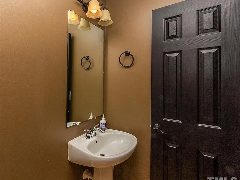 9128 Colony Village Ln — Photo 20