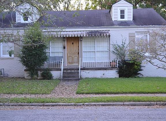 2nd image of 32 Maryland Dr