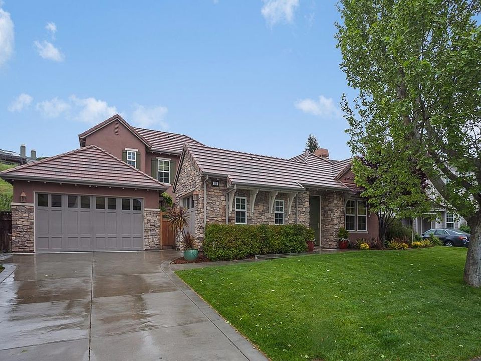 1st image of 156 Laurelwood Dr