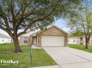 8110 Berkely Ct, Baytown, TX 77521