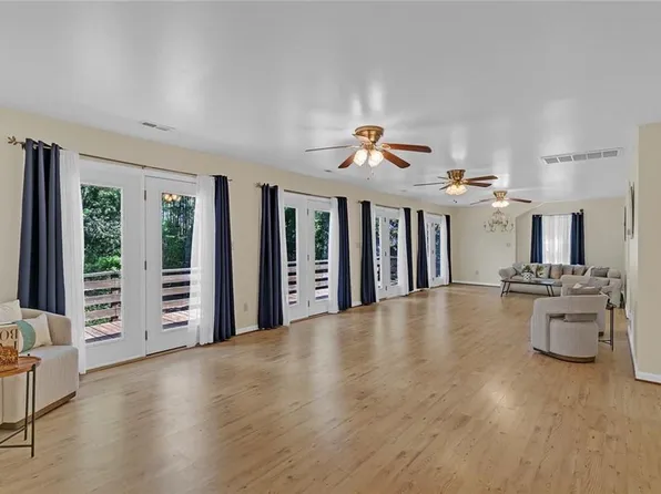 423 Kings Landing Rd, Onemo, VA 23130