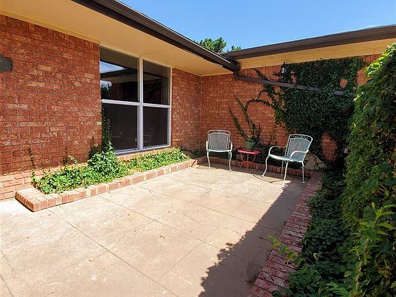 2nd image of 2401 Sharondale Dr
