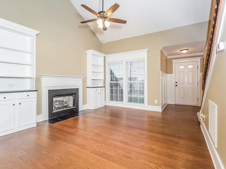 2961 Buckner Ln — Photo 4