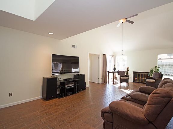 5th image of 6323 Quail Meadow Dr