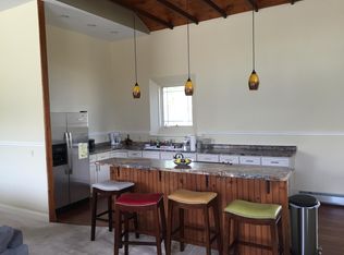 319 Scarborough Dr, Endicott, NY 13760
