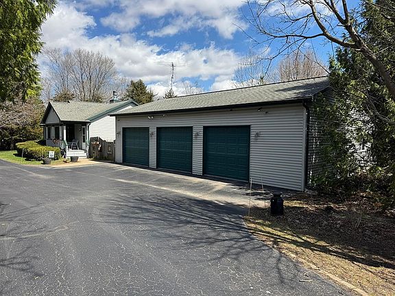 5th image of 10293 Getz Rd