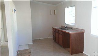 4th image of 6213 Longview Dr