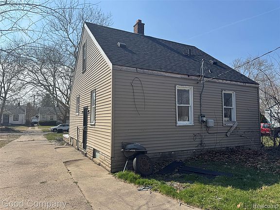 3rd image of 20026 Strasburg St