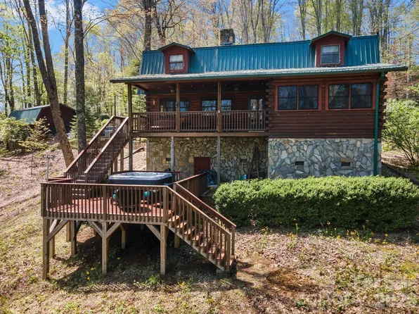 868 English Ridge Dr, Mars Hill, NC 28754