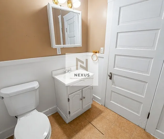 10609 Bernard Ave #1 — Photo 10