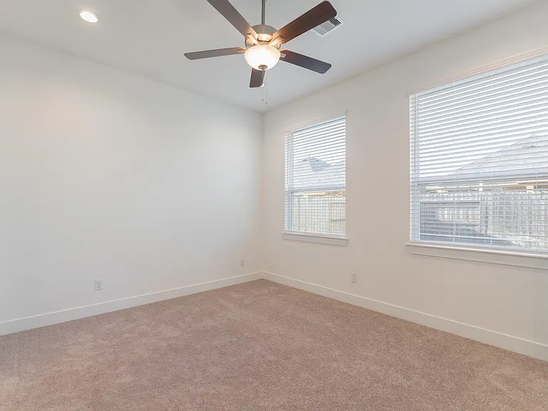 10747 Pine Pink — Photo 23