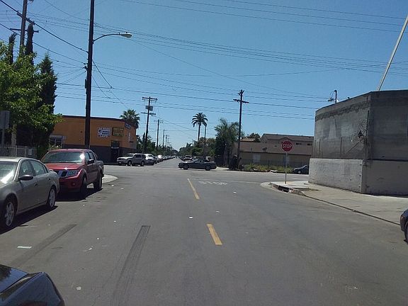 5th image of 9110 Beach St