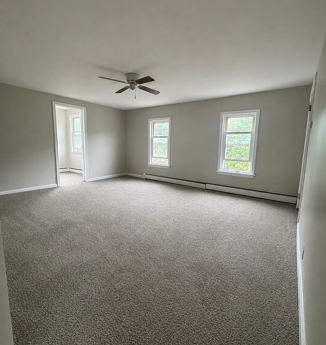 521 Washington St — Photo 4