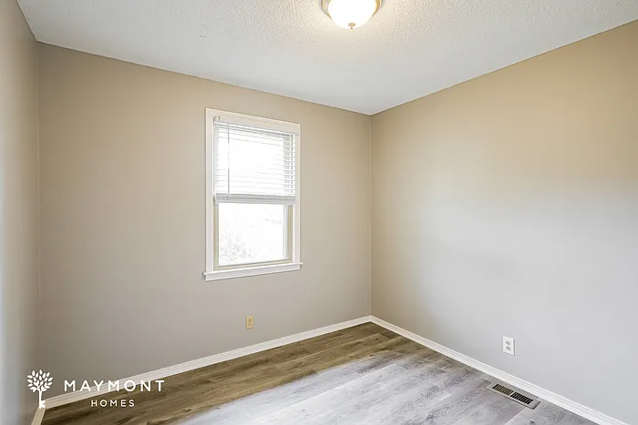127 Evergreen Cir — Photo 11