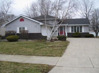 440 Siebert Dr, Schererville, IN 46375