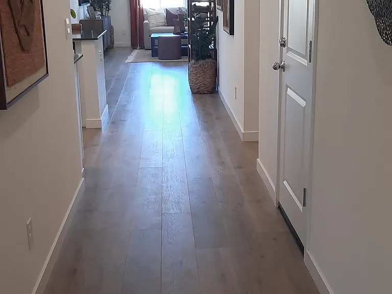 210 Chandler Rd — Photo 2