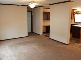54 Lake Meadow Dr, Batavia, OH 45103