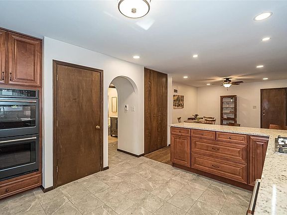 5th image of 4202 Valley Crest Hills Dr