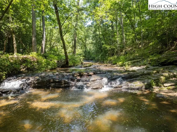 125 Valley Hill Drive, Taylorsville, NC 28681