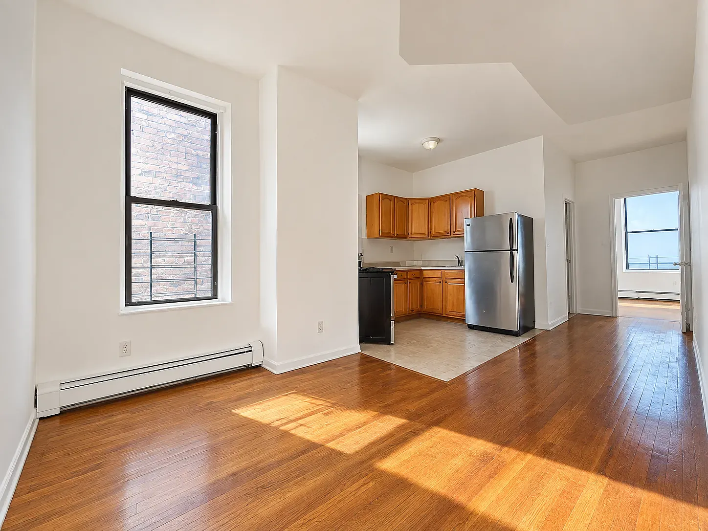 270 Throop Ave — Photo 4