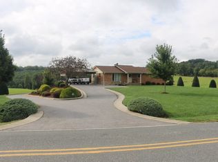 1395 Huckleberry Ridge Rd, Hiddenite, NC 28636