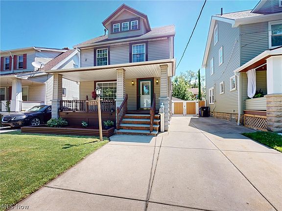 3rd image of 3073 W 116th St